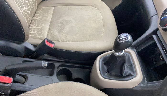 2014 Hyundai Xcent S 1.2, Petrol, Manual, 1,37,662 km, Gear Lever