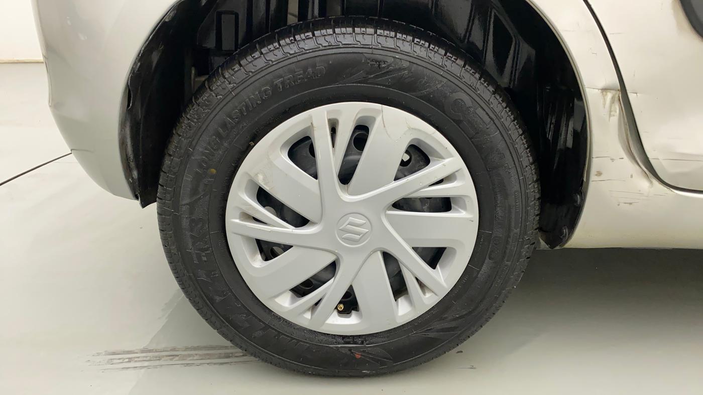 2014 Maruti Swift VXI, Petrol, Manual, 37,659 km, Right Rear Wheel