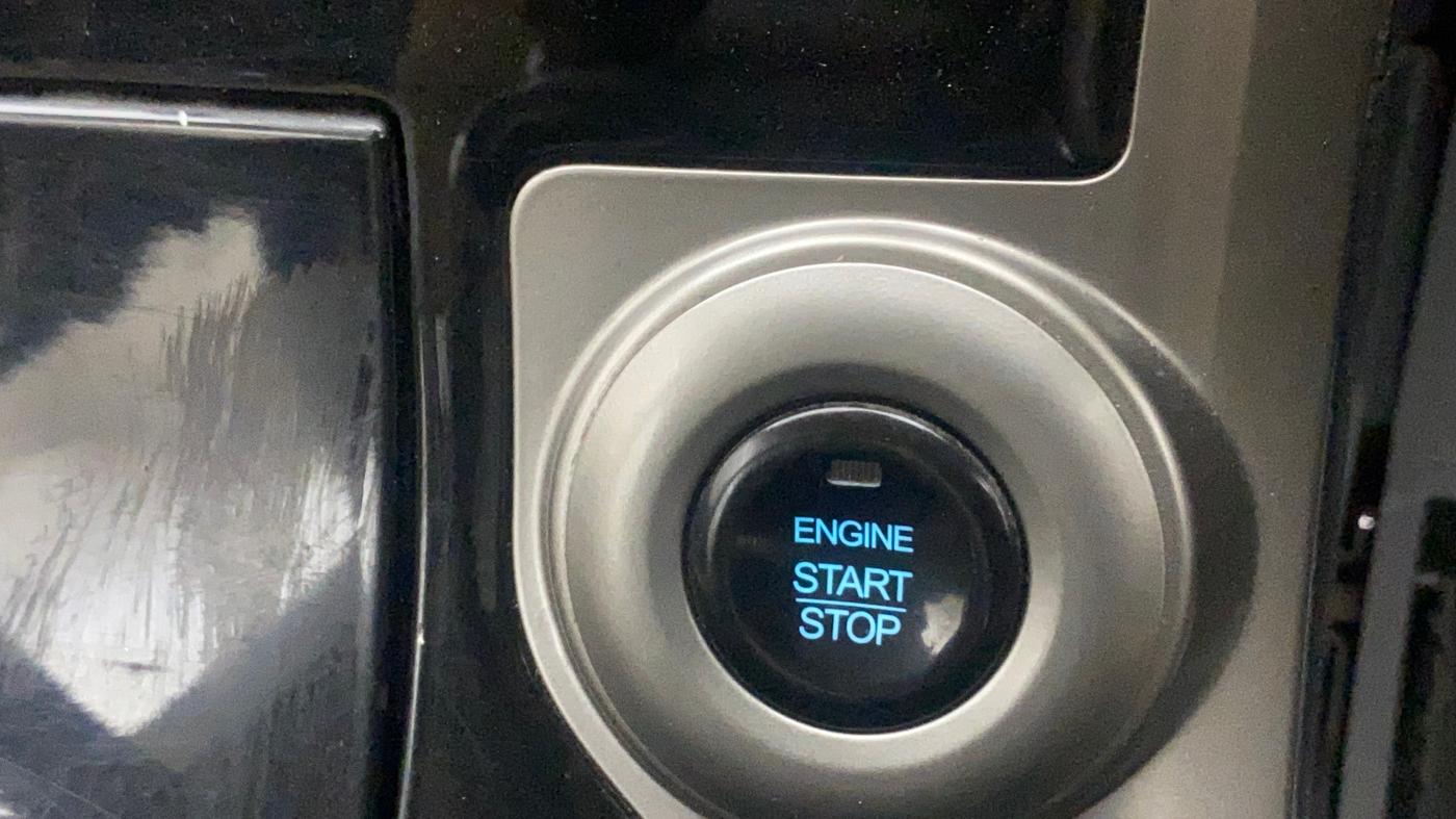 2020 Mahindra XUV500 W9, Diesel, Manual, 69,539 km, Keyless Start/ Stop Button