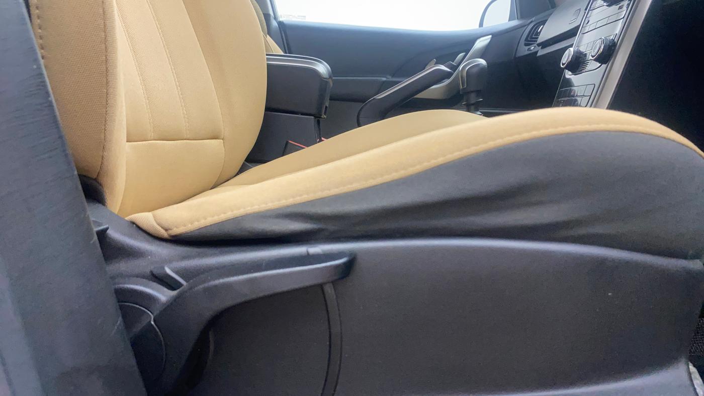 2020 Mahindra XUV500 W9, Diesel, Manual, 69,539 km, Driver Side Adjustment Panel
