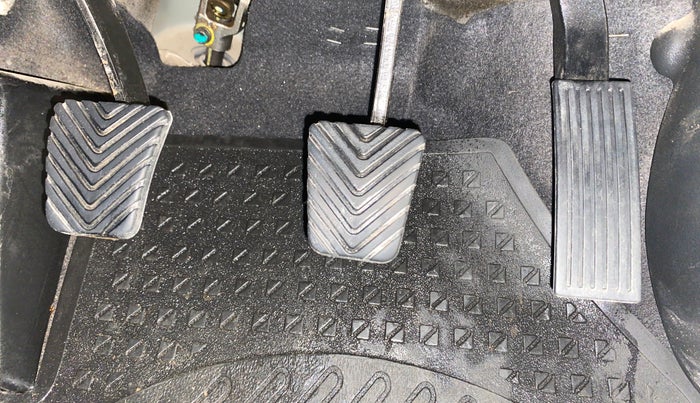 2014 Hyundai i20 ASTA 1.4 CRDI, Diesel, Manual, 1,02,817 km, Pedals