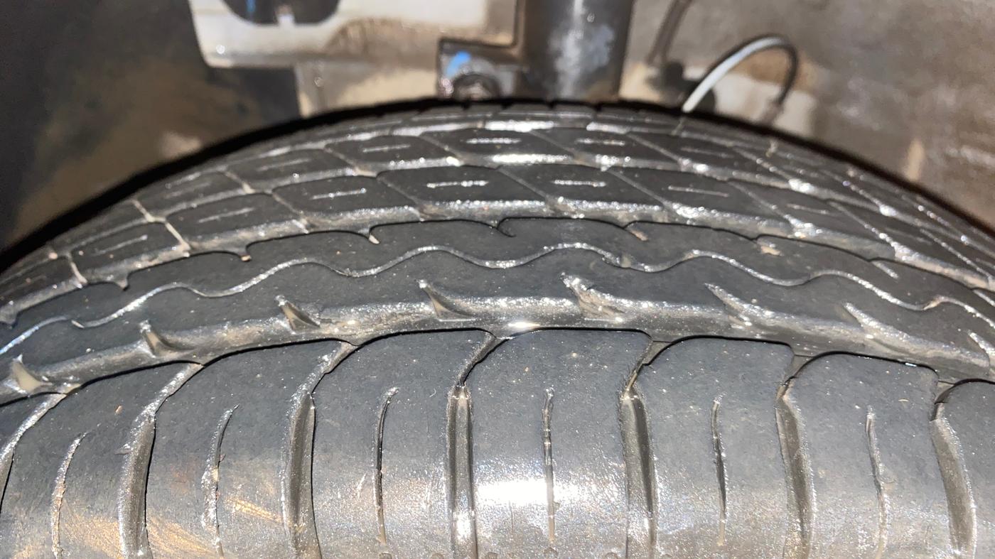 2020 Hyundai VENUE S 1.2, Petrol, Manual, 54,006 km, Left Front Tyre Tread