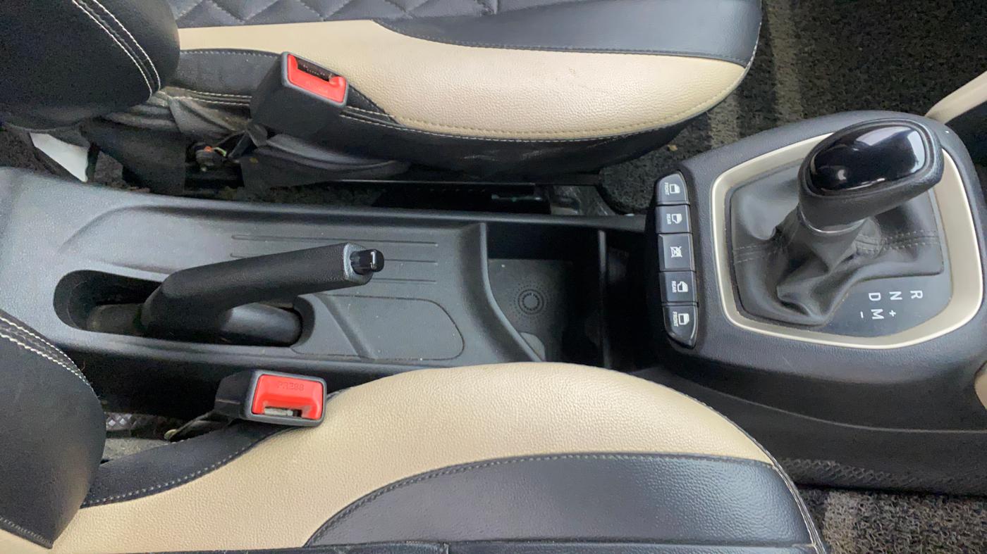 2021 Hyundai NEW SANTRO SPORTZ AMT, Petrol, Automatic, 94,876 km, Gear Lever