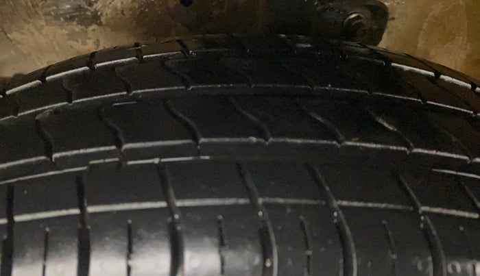 2017 Maruti Celerio VXI (O), Petrol, Manual, 64,271 km, Left Front Tyre Tread