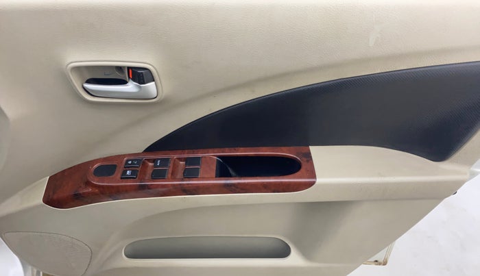 2017 Maruti Celerio VXI (O), Petrol, Manual, 64,271 km, Driver Side Door Panels Control
