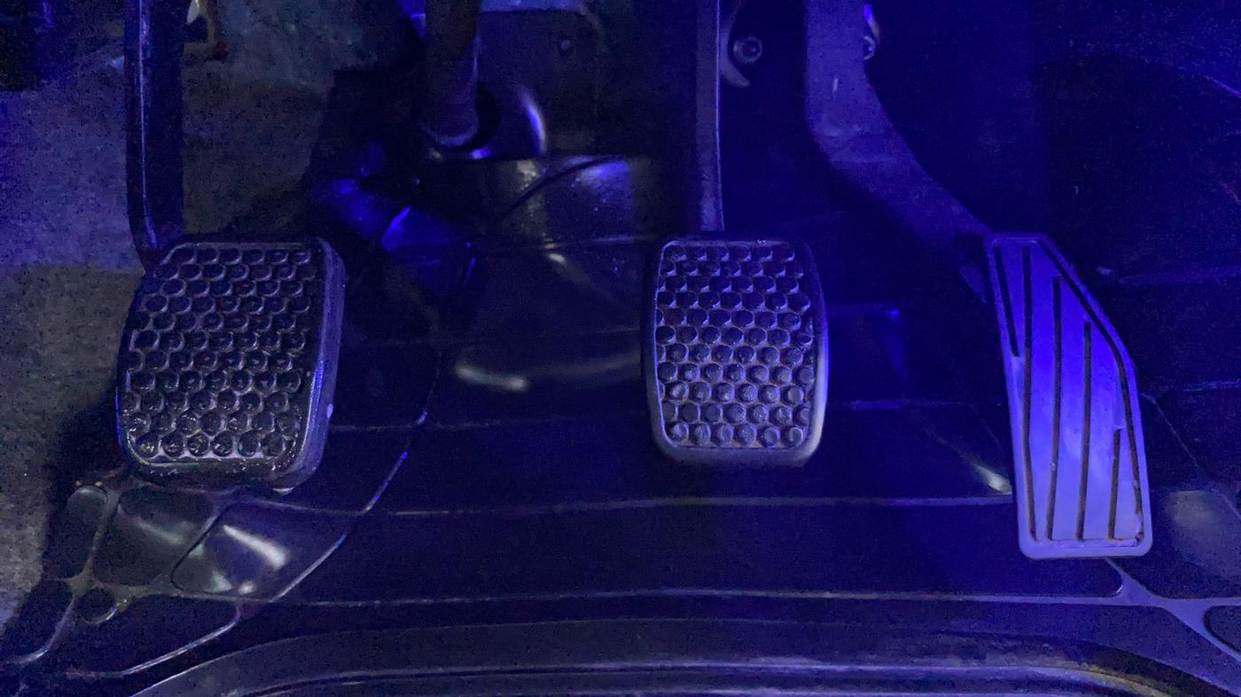 2018 Maruti Alto 800 VXI, Petrol, Manual, 14,228 km, Pedals