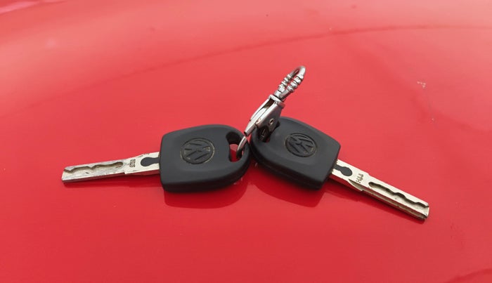 2021 Volkswagen Polo TRENDLINE 1.0L, Petrol, Manual, 60,815 km, Key Close Up