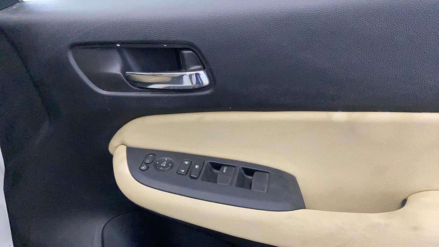 2023 Honda City 1.5L I-VTEC VX CVT, Petrol, Automatic, 39,690 km, Driver Side Door Panels Control
