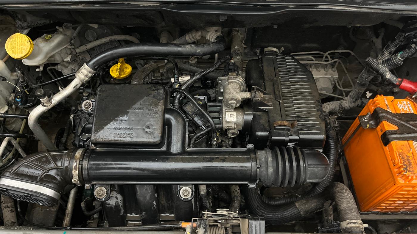 2022 Renault TRIBER RXT, Petrol, Manual, 47,166 km, Engine View