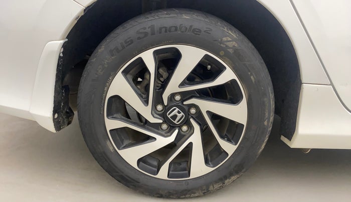 2019 Honda Civic 1.8L I-VTEC V CVT, Petrol, Automatic, 59,686 km, Right Rear Wheel