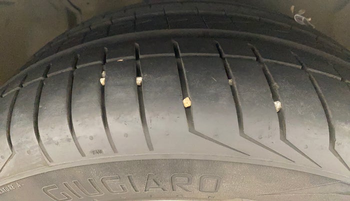 2019 Honda Civic 1.8L I-VTEC V CVT, Petrol, Automatic, 59,686 km, Right Front Tyre Tread