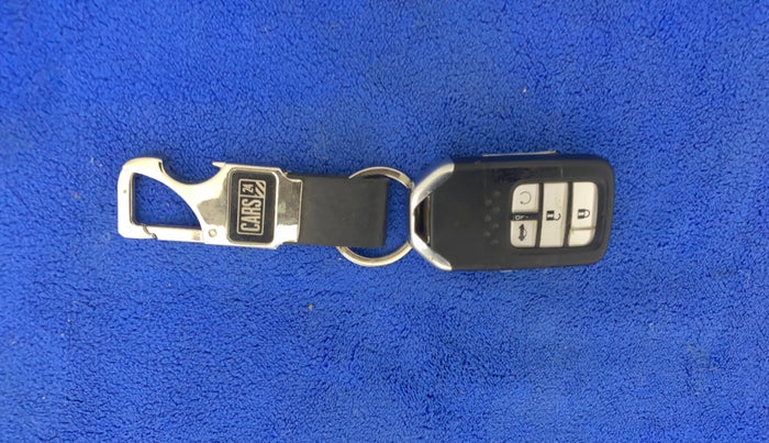 2019 Honda Civic 1.8L I-VTEC V CVT, Petrol, Automatic, 59,686 km, Key Close Up