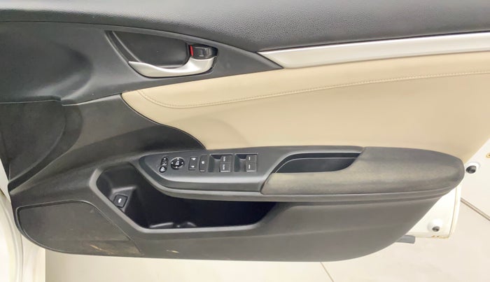 2019 Honda Civic 1.8L I-VTEC V CVT, Petrol, Automatic, 59,686 km, Driver Side Door Panels Control
