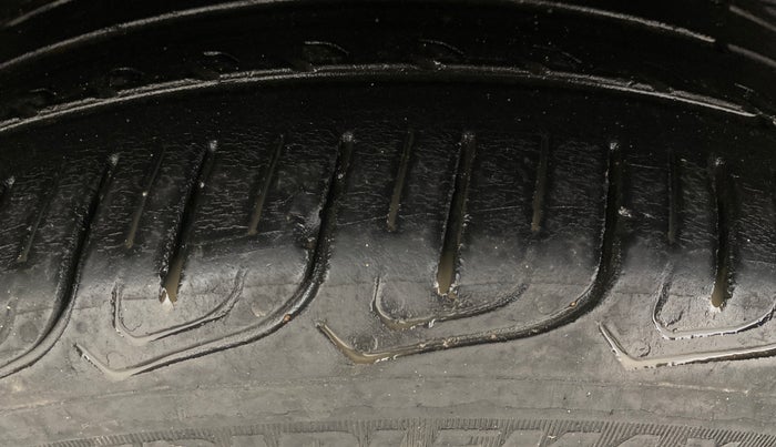 2023 Tata ALTROZ XZ PLUS O SUNROOF CNG, CNG, Manual, 30,355 km, Right Rear Tyre Tread