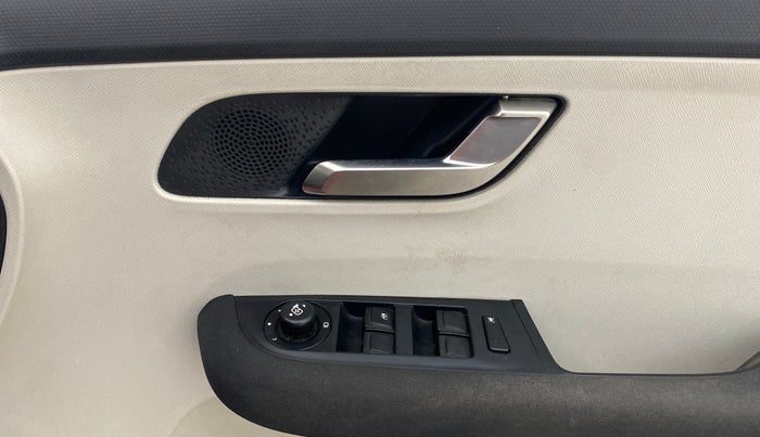 2023 Tata ALTROZ XZ PLUS O SUNROOF CNG, CNG, Manual, 30,355 km, Driver Side Door Panels Control