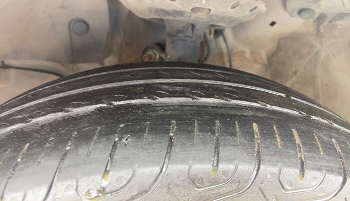 2016 Honda Jazz 1.2L I-VTEC V AT, Petrol, Automatic, 72,419 km, Left Front Tyre Tread