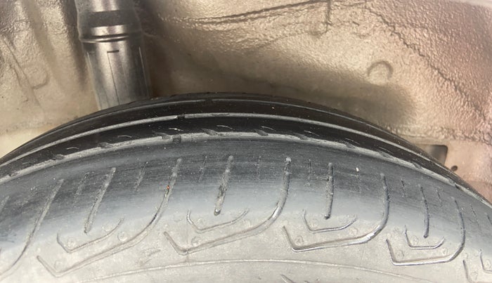 2016 Honda Jazz 1.2L I-VTEC V AT, Petrol, Automatic, 72,419 km, Right Rear Tyre Tread