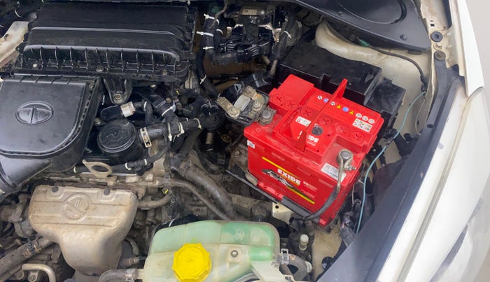 2016 Tata Tiago XT PETROL, Petrol, Manual, 68,731 km, Engine View - Left