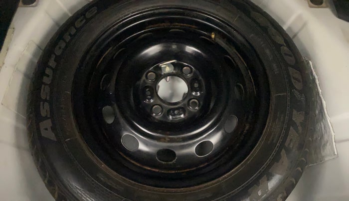 2016 Tata Tiago XT PETROL, Petrol, Manual, 68,731 km, Spare Tyre