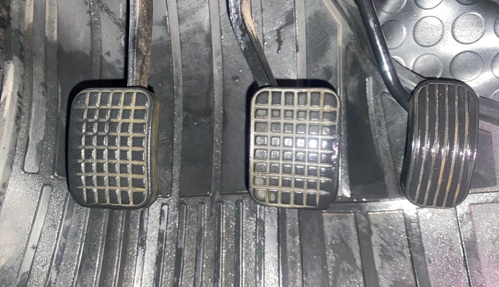 2016 Tata Tiago XT PETROL, Petrol, Manual, 68,731 km, Pedals