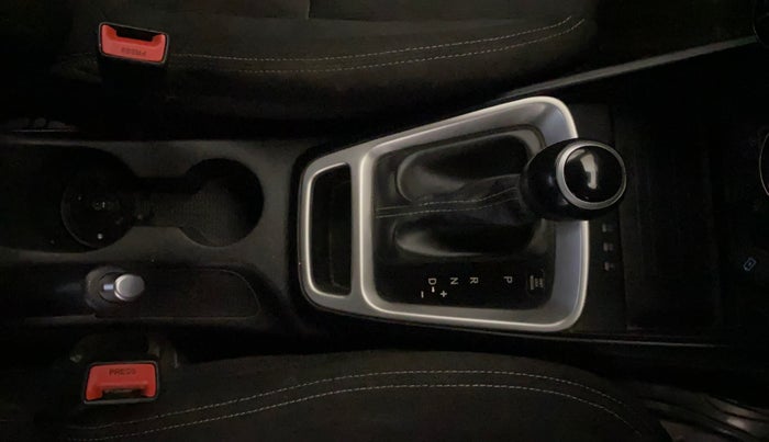 2019 Hyundai VENUE SX PLUS 1.0 TURBO DCT, Petrol, Automatic, 70,993 km, Gear Lever