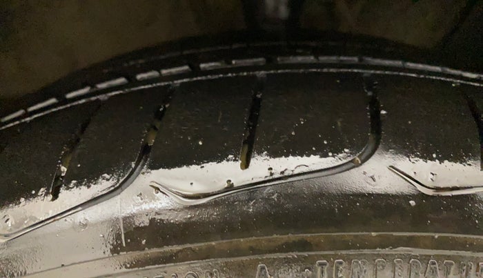 2023 Hyundai Verna SX (O) 1.5 TURBO PETROL MT, Petrol, Manual, 13,457 km, Right Front Tyre Tread