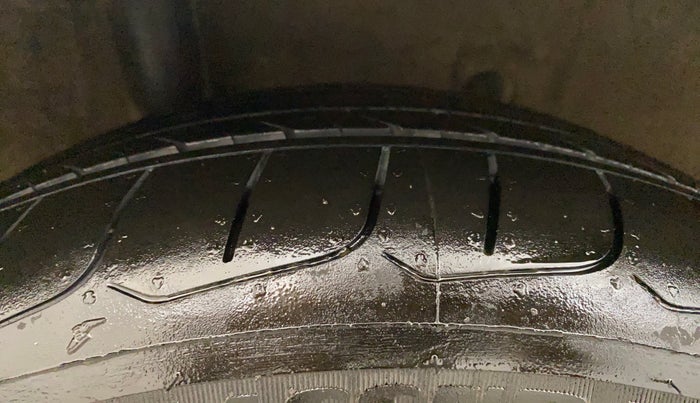 2023 Hyundai Verna SX (O) 1.5 TURBO PETROL MT, Petrol, Manual, 13,457 km, Right Rear Tyre Tread