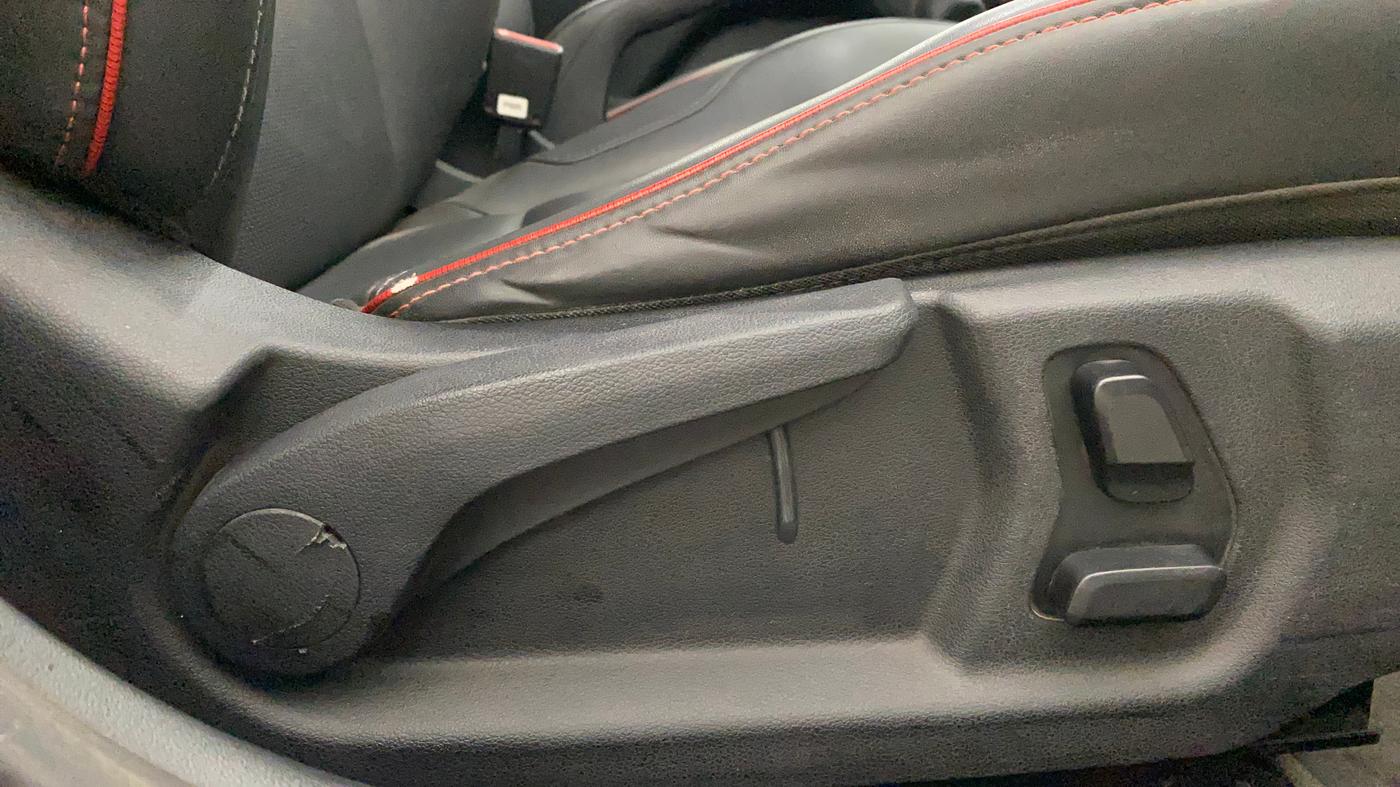 2023 Hyundai Verna SX (O) 1.5 TURBO PETROL MT, Petrol, Manual, 13,596 km, Driver Side Adjustment Panel