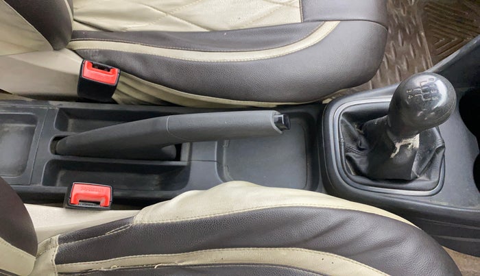 2013 Volkswagen Polo TRENDLINE 1.2L PETROL, Petrol, Manual, 92,944 km, Gear Lever