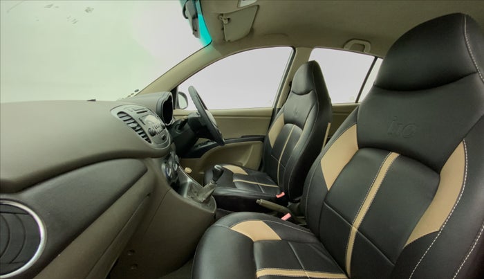 2010 Hyundai i10 SPORTZ 1.2, Petrol, Manual, 81,806 km, Right Side Front Door Cabin