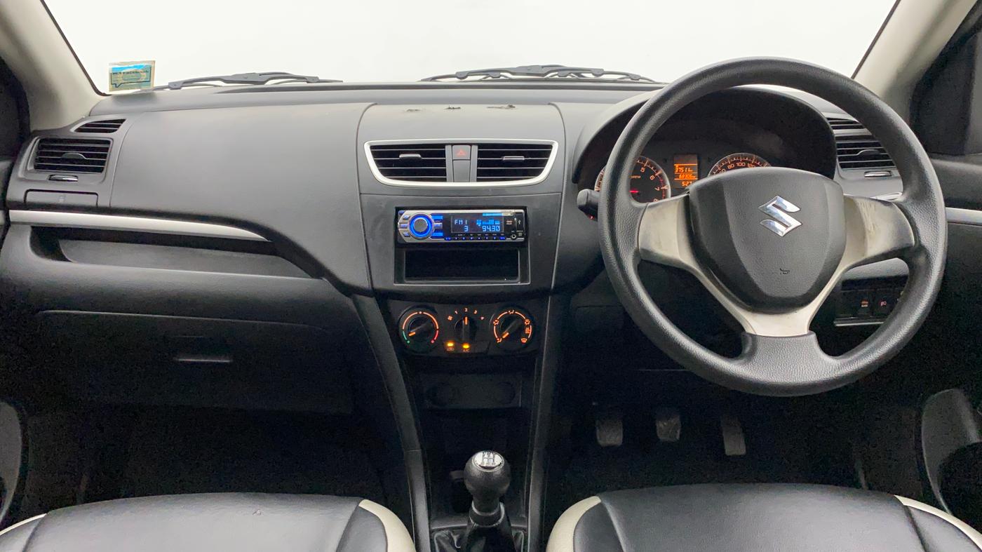 2014 Maruti Swift VXI, Petrol, Manual, 68,306 km, Dashboard