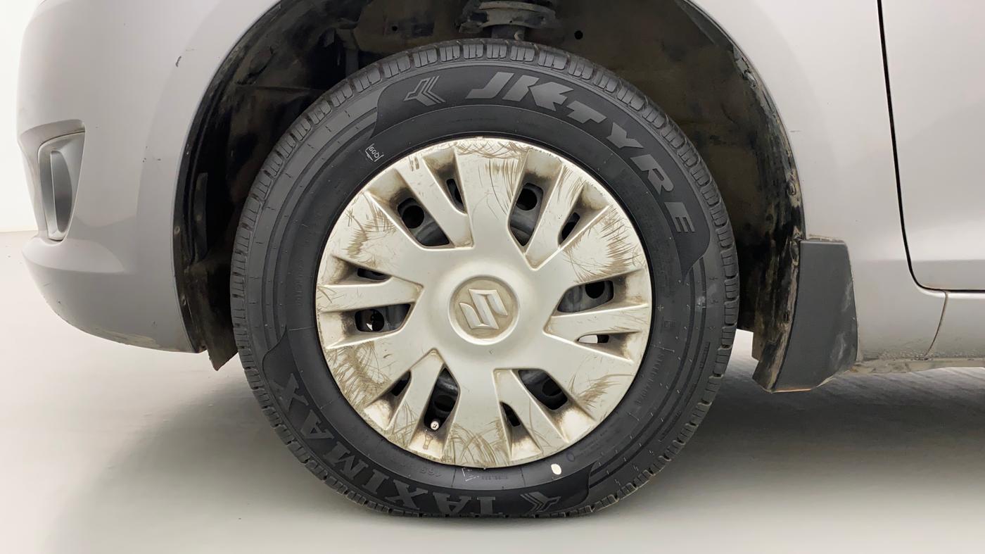 2014 Maruti Swift VXI, Petrol, Manual, 68,306 km, Left Front Wheel