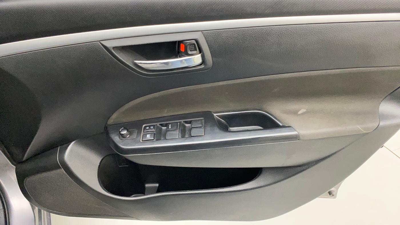 2014 Maruti Swift VXI, Petrol, Manual, 68,306 km, Driver Side Door Panels Control