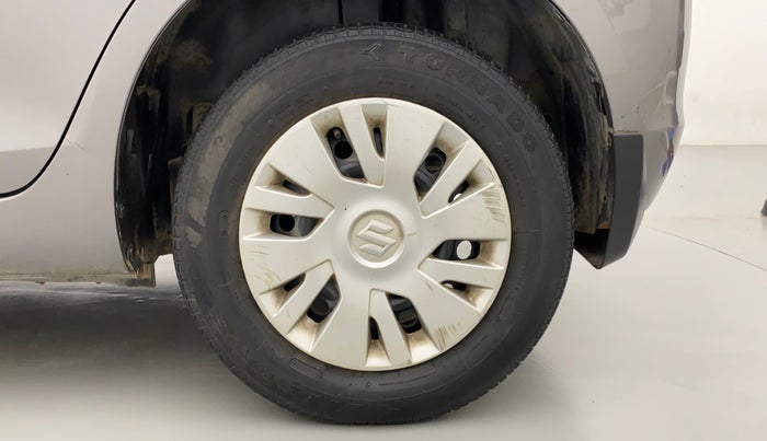 2014 Maruti Swift VXI, Petrol, Manual, 68,306 km, Left Rear Wheel