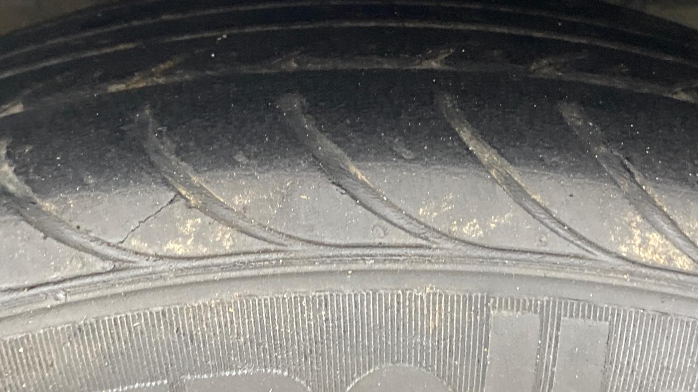 2018 Ford Figo Aspire TITANIUM1.5 DIESEL, Diesel, Manual, 64,787 km, Left Front Tyre Tread