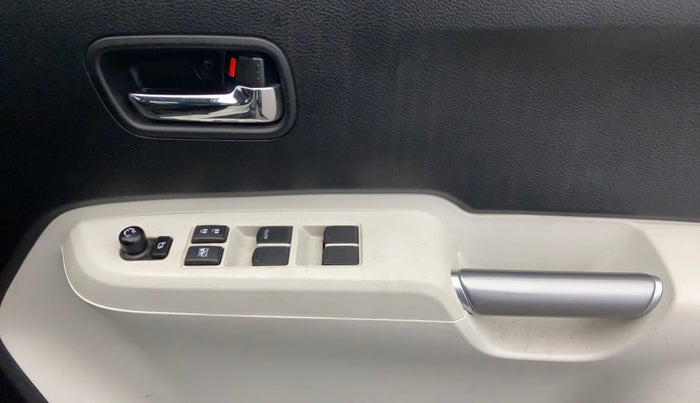 2024 Maruti IGNIS ALPHA 1.2, Petrol, Manual, 7,376 km, Driver Side Door Panels Control