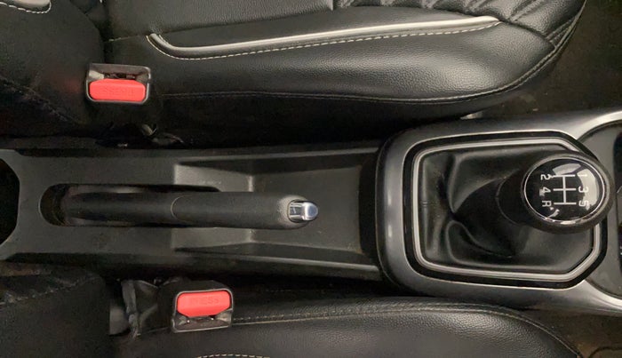 2024 Maruti IGNIS ALPHA 1.2, Petrol, Manual, 7,376 km, Gear Lever