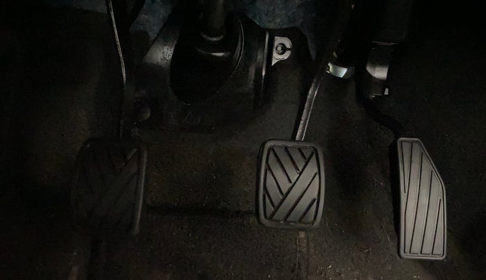 2024 Maruti IGNIS ALPHA 1.2, Petrol, Manual, 7,376 km, Pedals