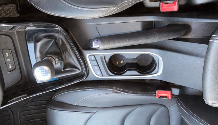 2019 MG HECTOR SHARP HYBRID 1.5 PETROL, Petrol, Manual, 50,132 km, Gear Lever