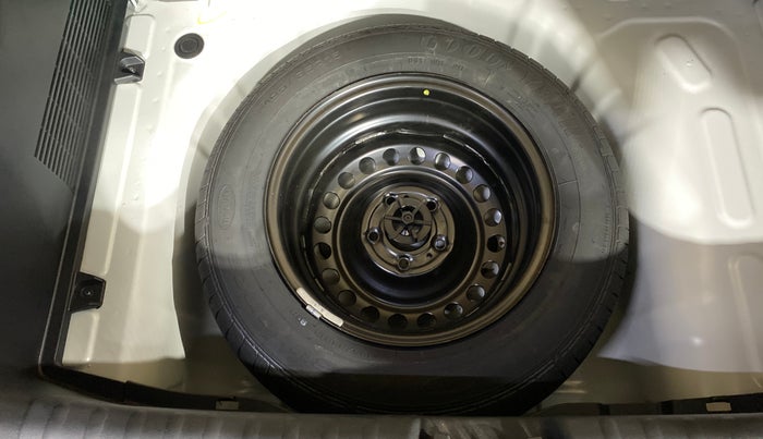 2025 KIA SONET HTK PLUS 1.2 PETROL MT, Petrol, Manual, 1,804 km, Spare Tyre