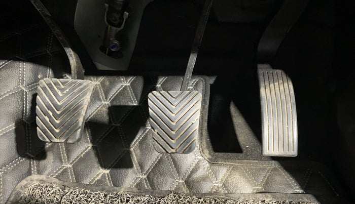 2025 KIA SONET HTK PLUS 1.2 PETROL MT, Petrol, Manual, 1,804 km, Pedals