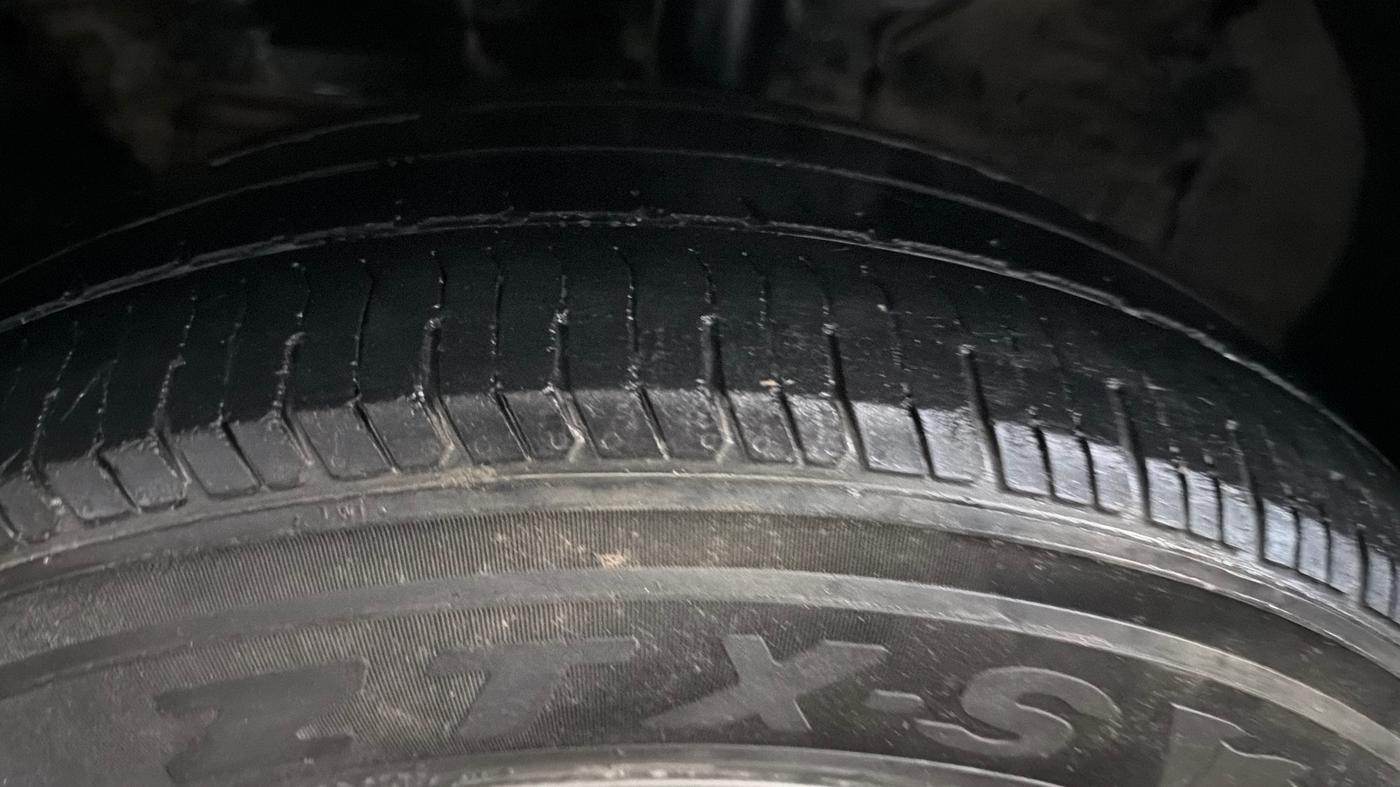 2023 KIA SELTOS HTK PLUS 1.5 IMT, Petrol, Manual, 92,451 km, Left Front Tyre Tread