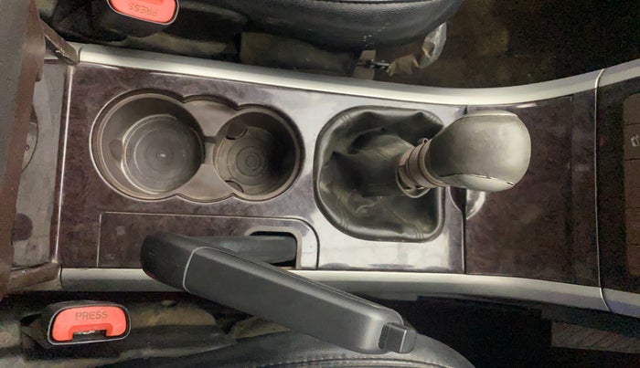 2014 Mahindra XUV500 W8, Diesel, Manual, 71,221 km, Gear Lever