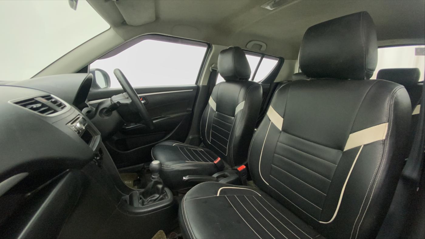 2013 Maruti Swift VXI, Petrol, Manual, 60,424 km, Right Side Front Door Cabin