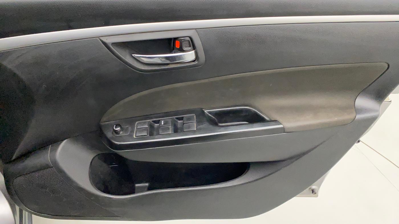 2013 Maruti Swift VXI, Petrol, Manual, 60,424 km, Driver Side Door Panels Control
