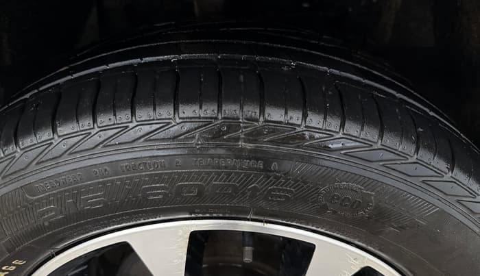 2020 Tata NEXON XZ PLUS PETROL, Petrol, Manual, 26,718 km, Right Front Tyre Tread