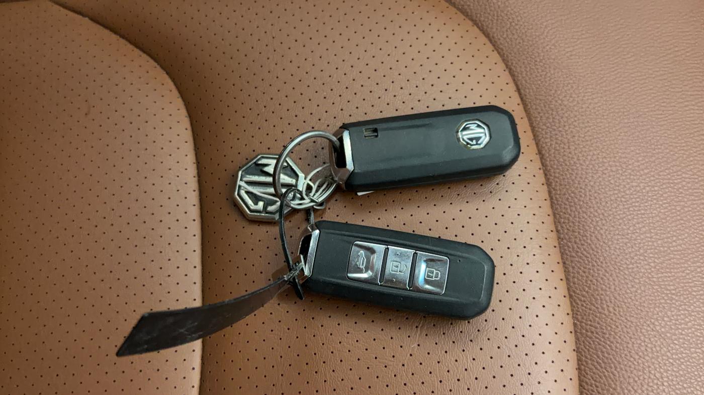 2020 MG HECTOR PLUS SHARP 1.5 PETROL TURBO DCT 6-STR, Petrol, Automatic, 55,884 km, Key Close Up