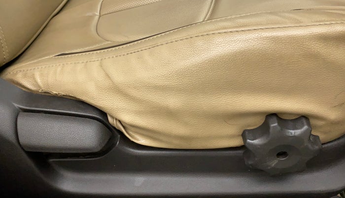 2014 Hyundai Verna FLUIDIC 1.4 VTVT CX, Petrol, Manual, 49,716 km, Driver Side Adjustment Panel