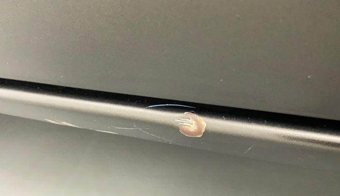 2017 Renault Kwid RXL 1.0 AMT, Petrol, Automatic, 23,431 km, Left running board - Slight discoloration