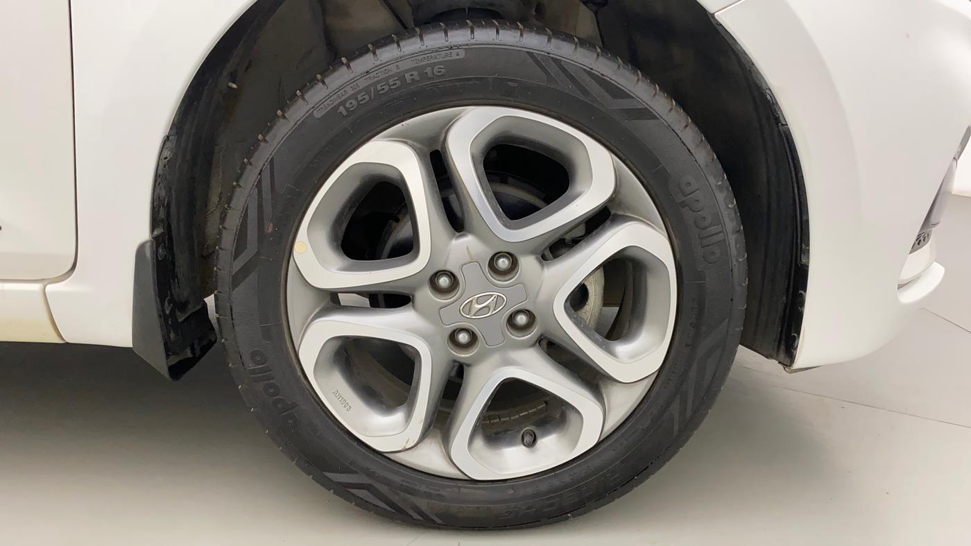 2019 Hyundai Elite i20 ASTA (O) CVT, Petrol, Automatic, 10,127 km, Right Front Wheel
